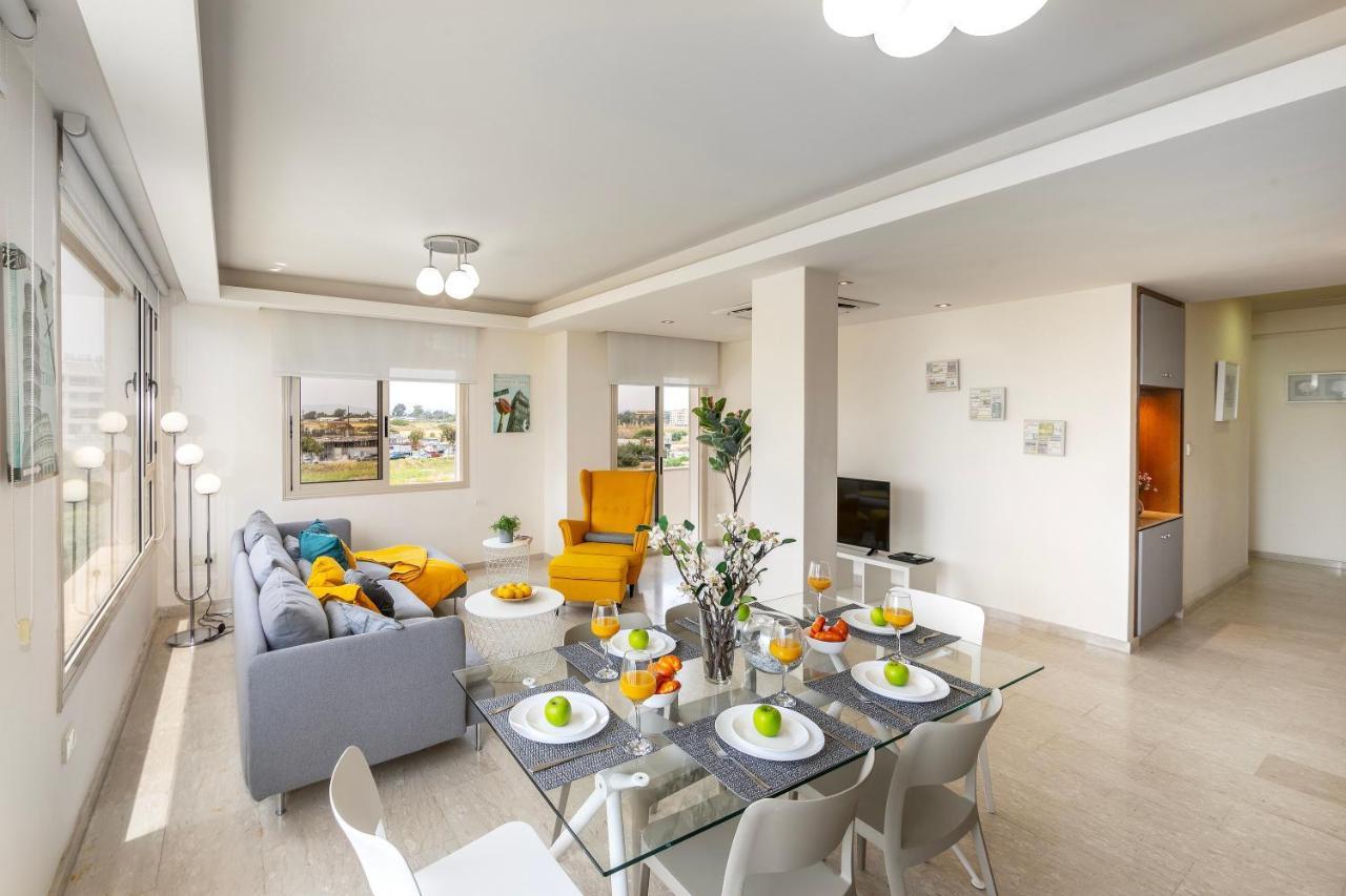 Mackenzie Beachfront Eftyhia Suite Larnaca Exterior photo