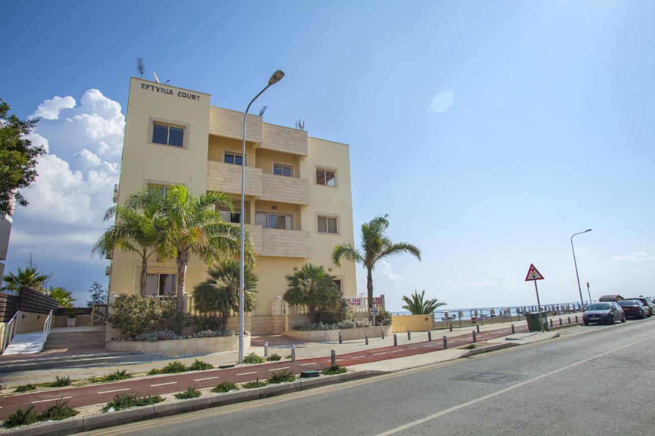 Mackenzie Beachfront Eftyhia Suite Larnaca Exterior photo